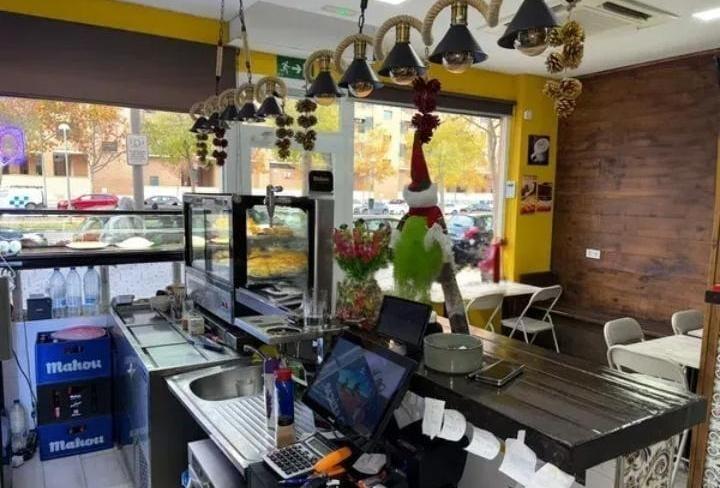 Traspaso de Local en alquiler en Madrid de 40 m2 — Bares y Cafeterías en Madrid