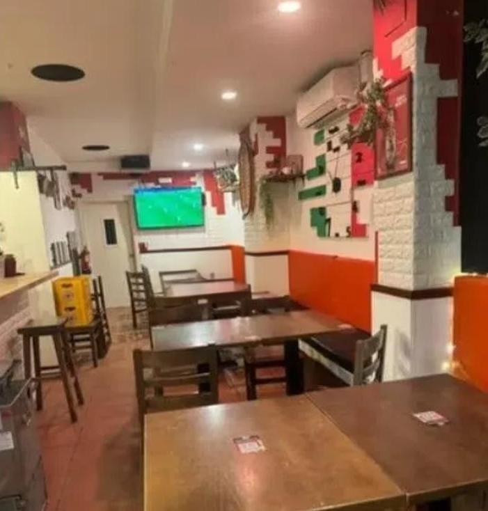 Traspaso de Local en alquiler en Madrid de 102 m2 — Pizzerías en Madrid