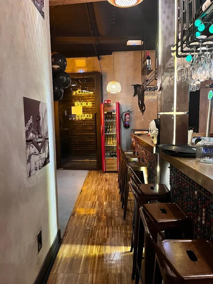 Traspaso de Local en alquiler en Madrid de 174 m2 — Restaurantes en Madrid