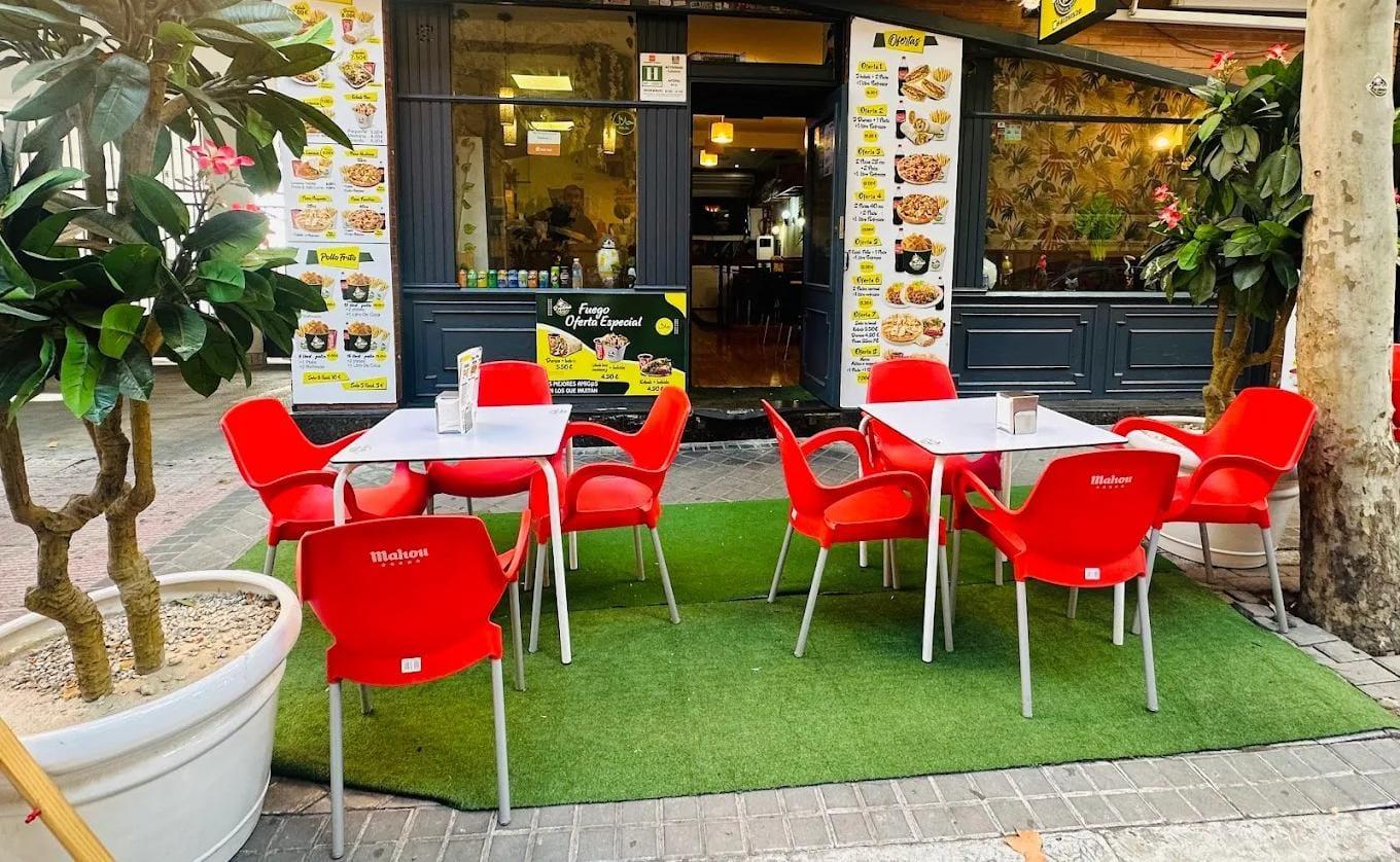Traspaso de Local en alquiler en Móstoles de 100 m2 — Kebab y comida rápida en Móstoles (Madrid)