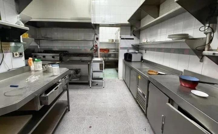 Traspaso de Local en alquiler en Parla de 800 m2 — Restaurantes en Parla (Madrid)