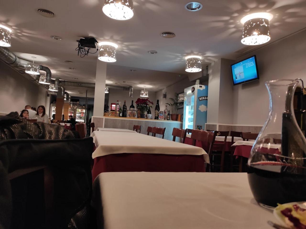 Traspaso de Local en alquiler en El Real de San Vicente de 300 m2 — Bares y Cafeterías en El Real de San Vicente (Toledo)