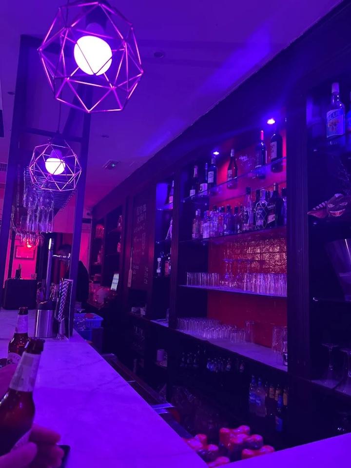 Traspaso de Local en alquiler en Madrid de 122 m2 — Bares y Cafeterías en Madrid