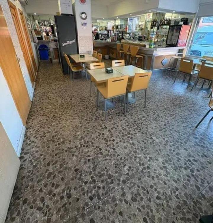 Traspaso de Local en alquiler en Fuenlabrada de 90 m2 — Bares y Cafeterías en Fuenlabrada (Madrid)