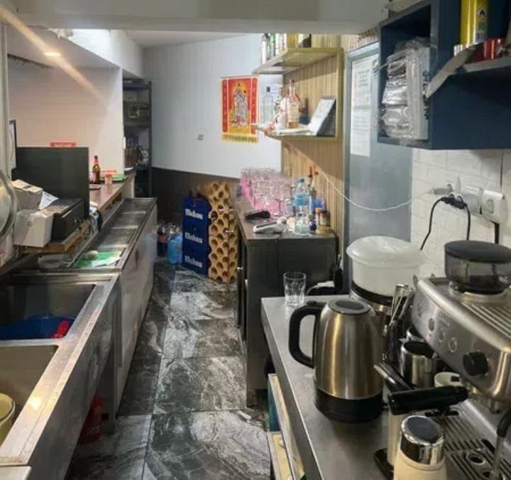 Traspaso de Local en alquiler en Las Rozas de Madrid de 220 m2 — Bares y Cafeterías en Las Rozas de Madrid (Madrid)
