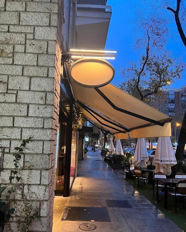 Traspaso de Local en alquiler en Madrid de 200 m2 — Restaurantes en Madrid