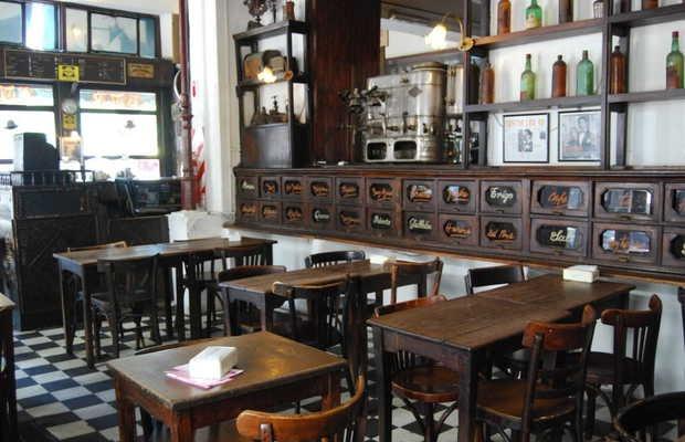 Traspaso de Local en alquiler en Fuenlabrada de 80 m2 — Bares y Cafeterías en Fuenlabrada (Madrid)
